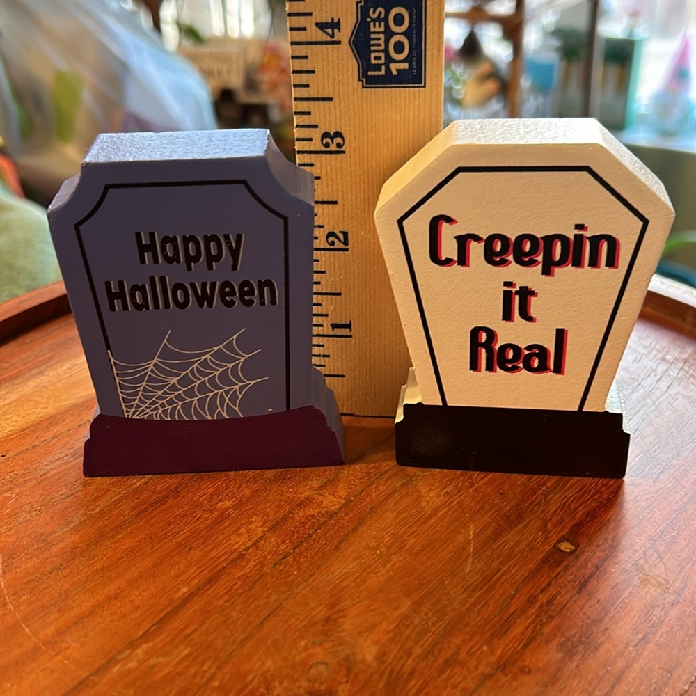 Halloween Mini Mantle Wood Gravestones and Tree New Without Package Five Pieces - Picture 6 of 9